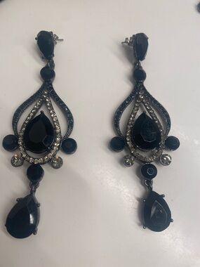 Elegant Black Teardrop Crystal Drop Earrings